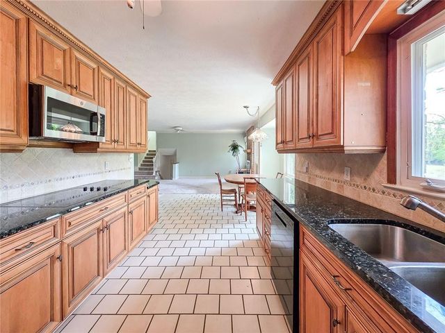 5385 Seaton Way, Dunwoody, GA 30338