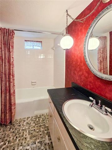 5385 Seaton Way, Dunwoody, GA 30338