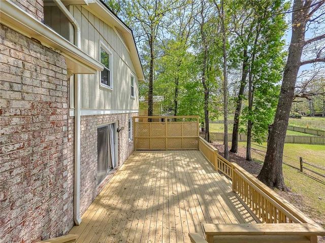 5385 Seaton Way, Dunwoody, GA 30338