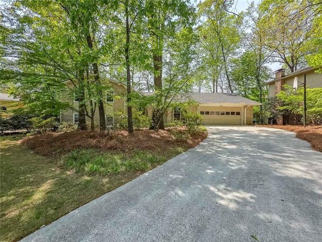 5385 Seaton Way, Dunwoody, GA 30338