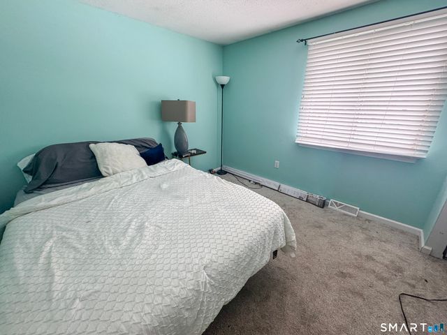 1 Yellow Wood Street, Middletown, CT 06457