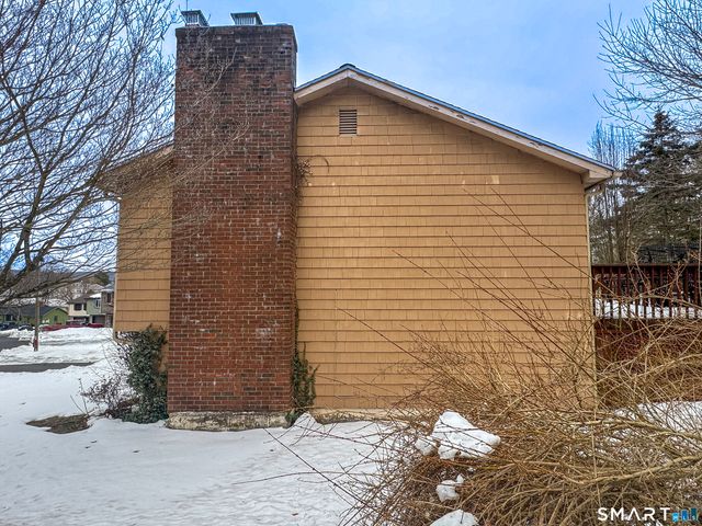 1 Yellow Wood Street, Middletown, CT 06457