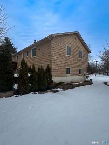 1 Yellow Wood Street, Middletown, CT 06457