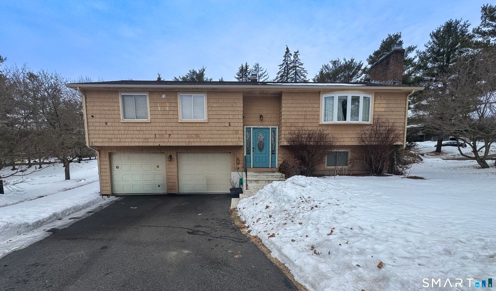 1 Yellow Wood Street, Middletown, CT 06457