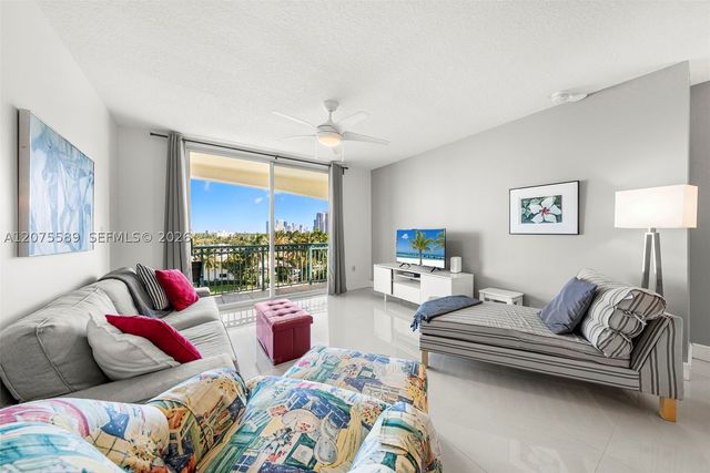 201 Golden Isles Dr 505, Hallandale Beach, FL 33009