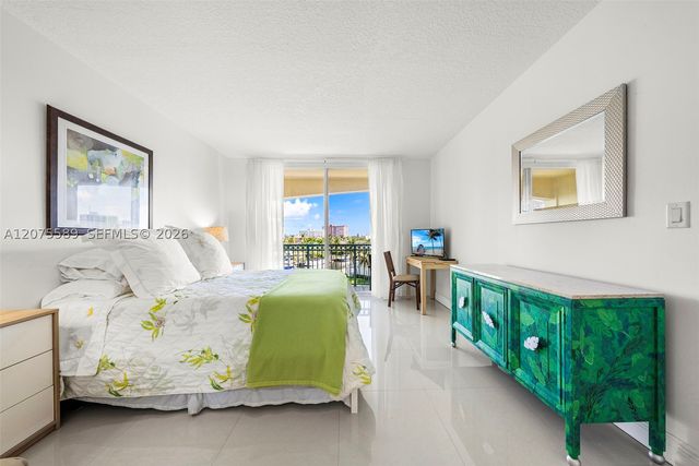 201 Golden Isles Dr 505, Hallandale Beach, FL 33009