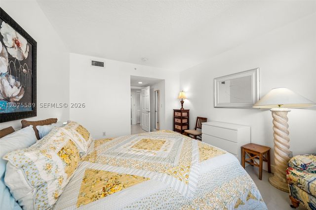 201 Golden Isles Dr 505, Hallandale Beach, FL 33009