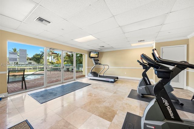 201 Golden Isles Dr 505, Hallandale Beach, FL 33009