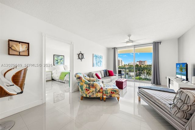 201 Golden Isles Dr 505, Hallandale Beach, FL 33009