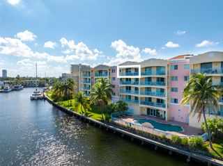 201 Golden Isles Dr 505, Hallandale Beach, FL 33009