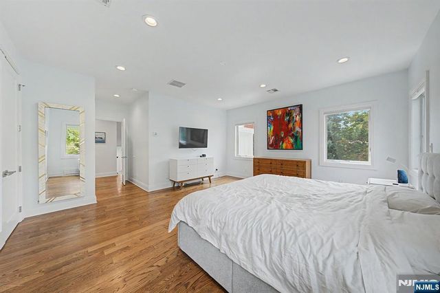 64 Day Avenue, Tenafly, NJ 07670
