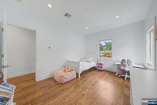 64 Day Avenue, Tenafly, NJ 07670