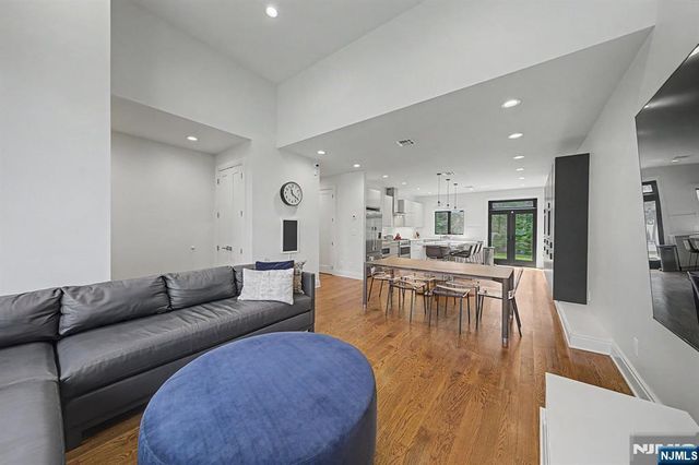 64 Day Avenue, Tenafly, NJ 07670
