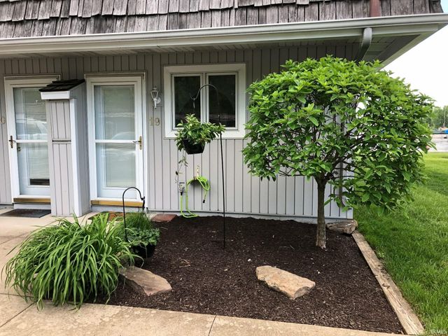 10095 N Turkey Creek Rd Apt 19, Syracuse, IN 46567