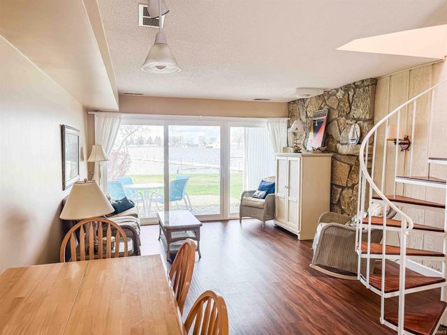 10095 N Turkey Creek Rd Apt 19, Syracuse, IN 46567
