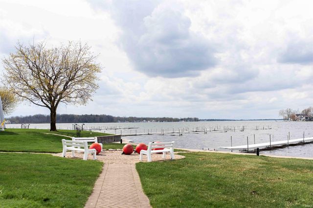 10095 N Turkey Creek Rd Apt 19, Syracuse, IN 46567