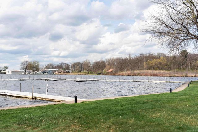 10095 N Turkey Creek Rd Apt 19, Syracuse, IN 46567