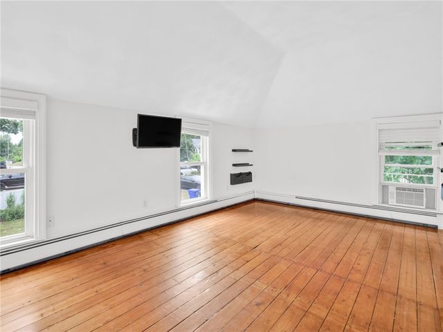 38 Padelford Avenue, East Providence, RI 02915