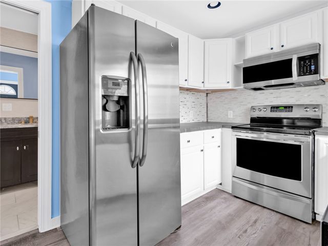 38 Padelford Avenue, East Providence, RI 02915
