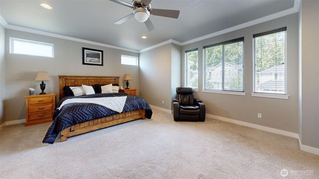 1115 NE Sockeye Court, Bremerton, WA 98311