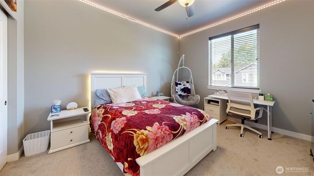 1115 NE Sockeye Court, Bremerton, WA 98311