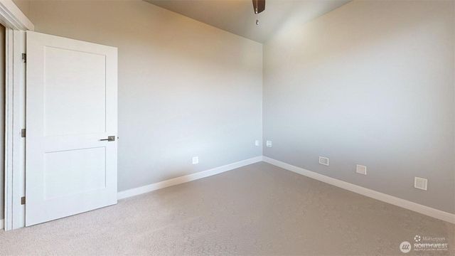 1115 NE Sockeye Court, Bremerton, WA 98311