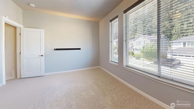 1115 NE Sockeye Court, Bremerton, WA 98311