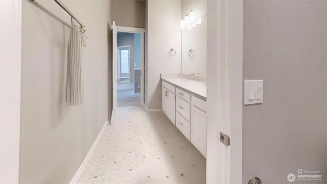 1115 NE Sockeye Court, Bremerton, WA 98311