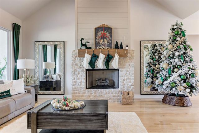 3400 Woodland Springs Drive, Norman, OK 73072