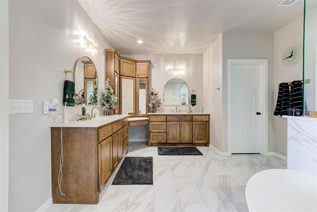 3400 Woodland Springs Drive, Norman, OK 73072