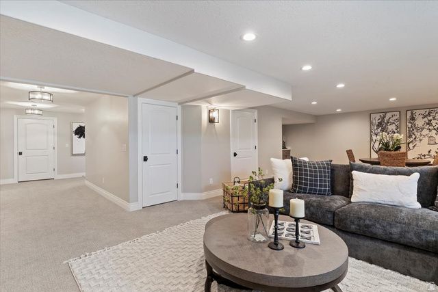 560 S 8600 E, Huntsville, UT 84317