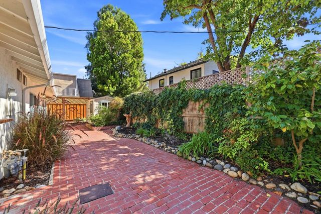 1319 Hopkins Avenue, Palo Alto, CA 94301