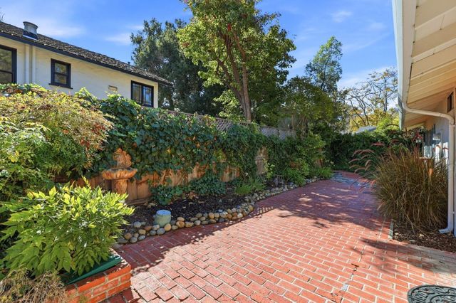 1319 Hopkins Avenue, Palo Alto, CA 94301
