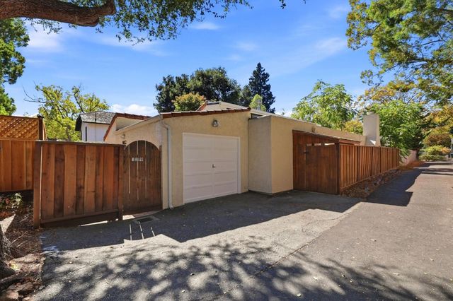 1319 Hopkins Avenue, Palo Alto, CA 94301