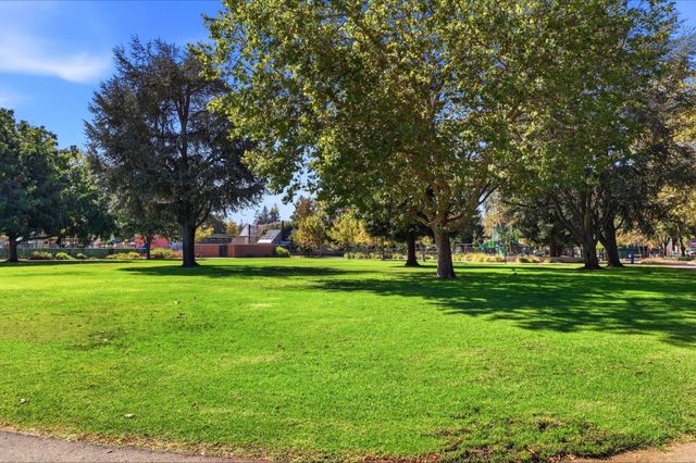 1319 Hopkins Avenue, Palo Alto, CA 94301
