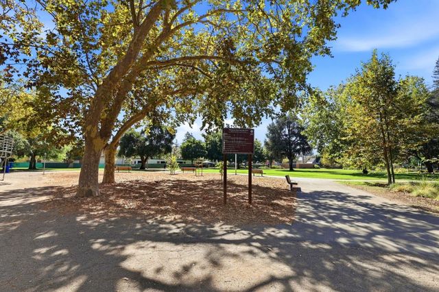 1319 Hopkins Avenue, Palo Alto, CA 94301