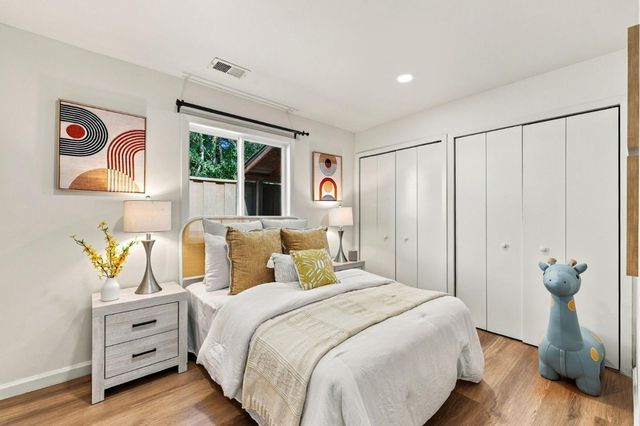 1319 Hopkins Avenue, Palo Alto, CA 94301