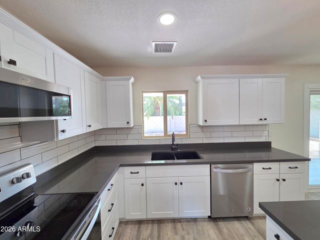 5835 E ACOMA Drive, Scottsdale, AZ 85254