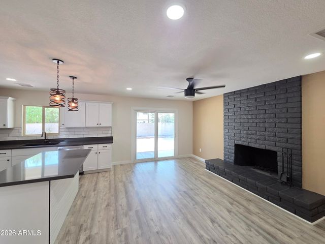 5835 E ACOMA Drive, Scottsdale, AZ 85254