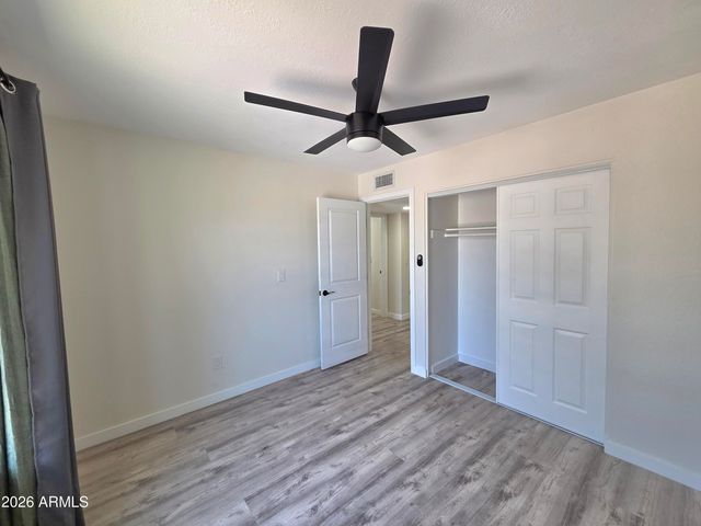 5835 E ACOMA Drive, Scottsdale, AZ 85254