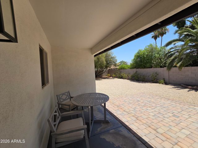 5835 E ACOMA Drive, Scottsdale, AZ 85254