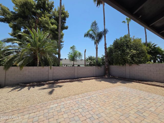 5835 E ACOMA Drive, Scottsdale, AZ 85254