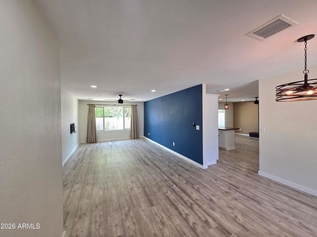5835 E ACOMA Drive, Scottsdale, AZ 85254