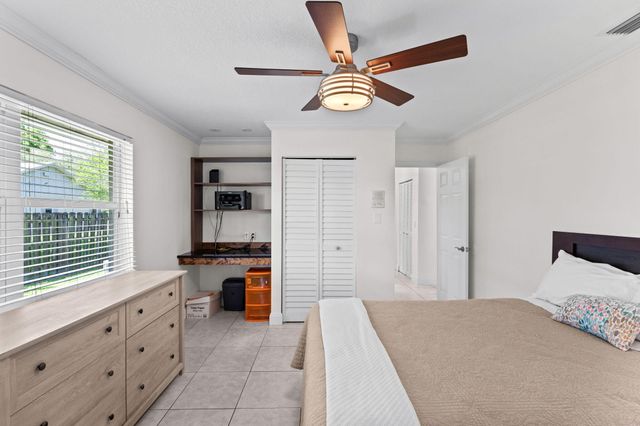 240 Sulky Way, Wellington, FL 33414