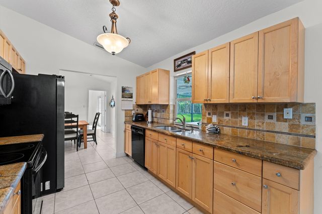 240 Sulky Way, Wellington, FL 33414