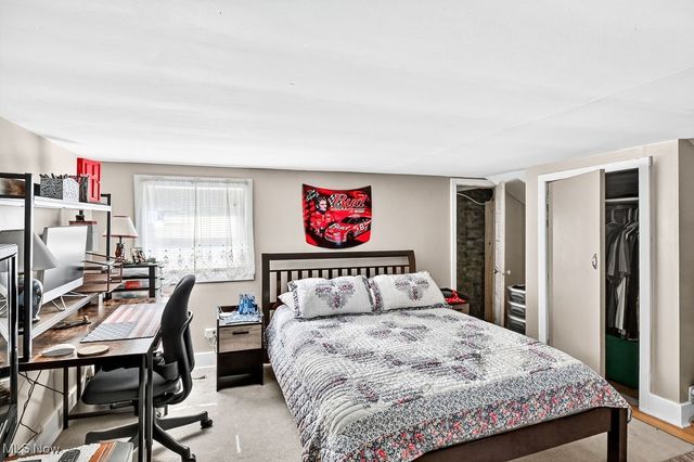 2140 Uniondale Drive, Stow, OH 44224