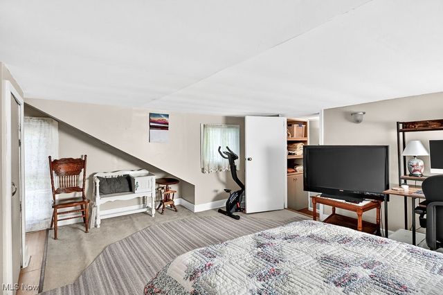 2140 Uniondale Drive, Stow, OH 44224