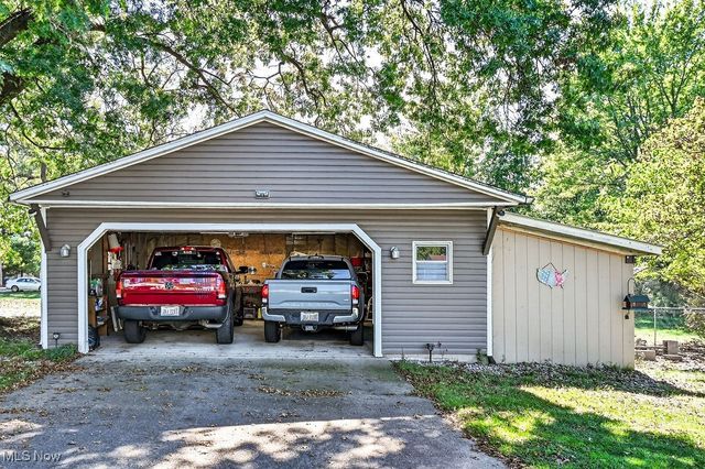 2140 Uniondale Drive, Stow, OH 44224