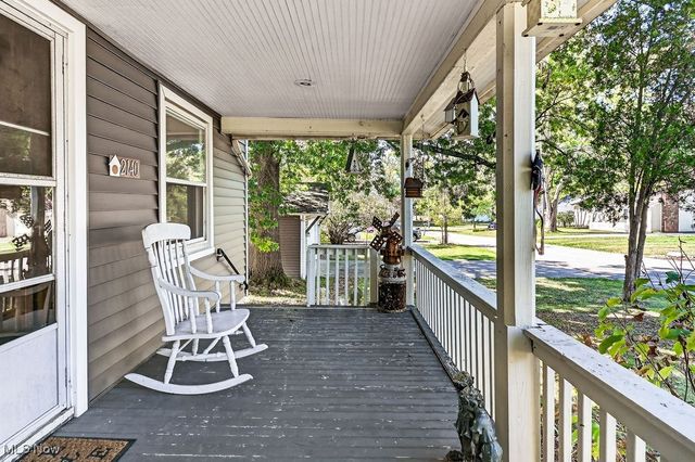 2140 Uniondale Drive, Stow, OH 44224