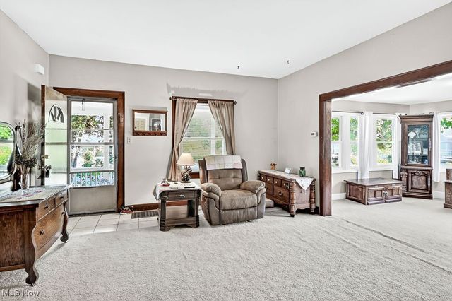 2140 Uniondale Drive, Stow, OH 44224